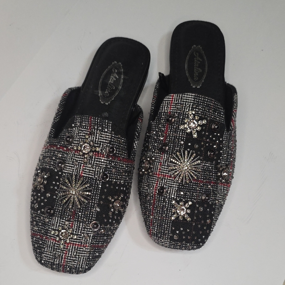 Atalina Mules Square Toe Slip-On With Bold Elegant & Edgy Design Size 5.5